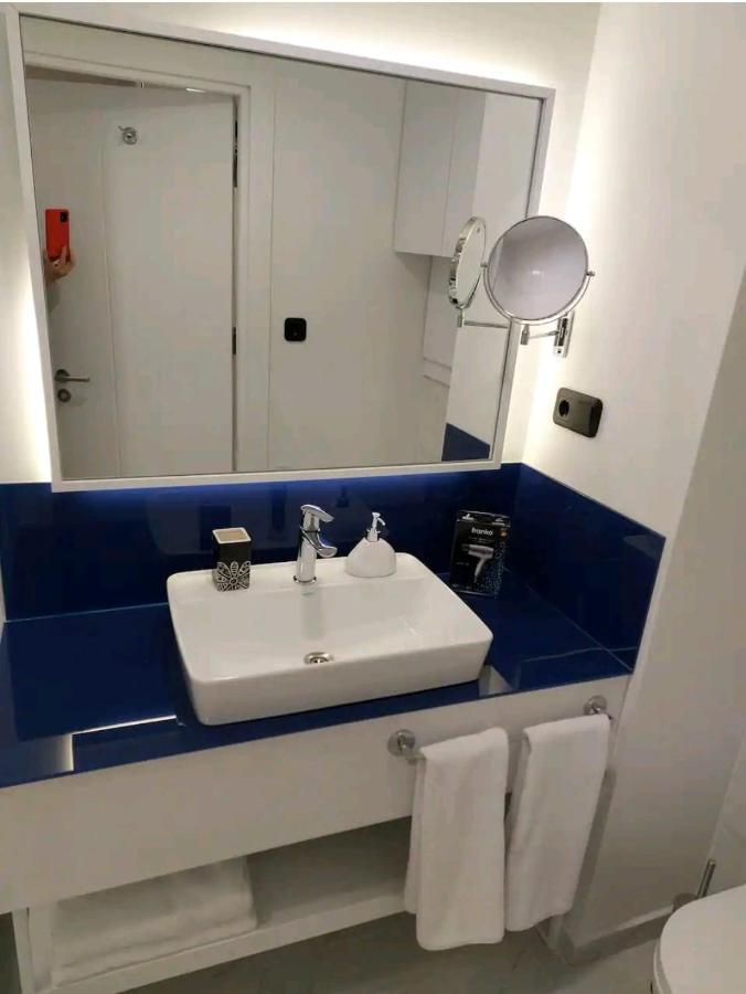 Orbi City Apartment Батуми Екстериор снимка